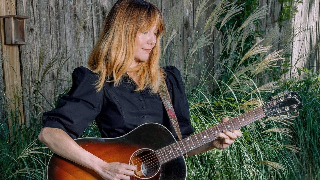 Molly Tuttle with Gibson J-45 acoustic guitar