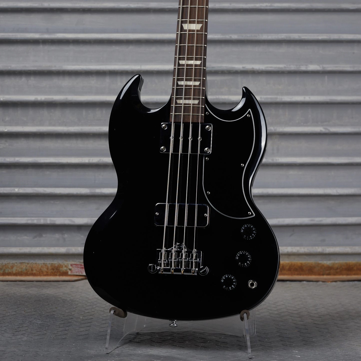 Gibson Mod™ Collection SG Standard Bass. Ebony Electric Bass Gibson Mod™ Collection