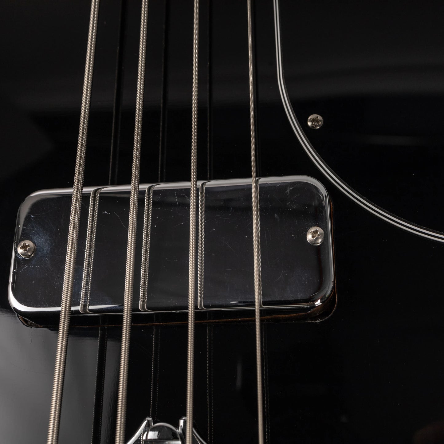 Gibson Mod™ Collection SG Standard Bass. Ebony Electric Bass Gibson Mod™ Collection