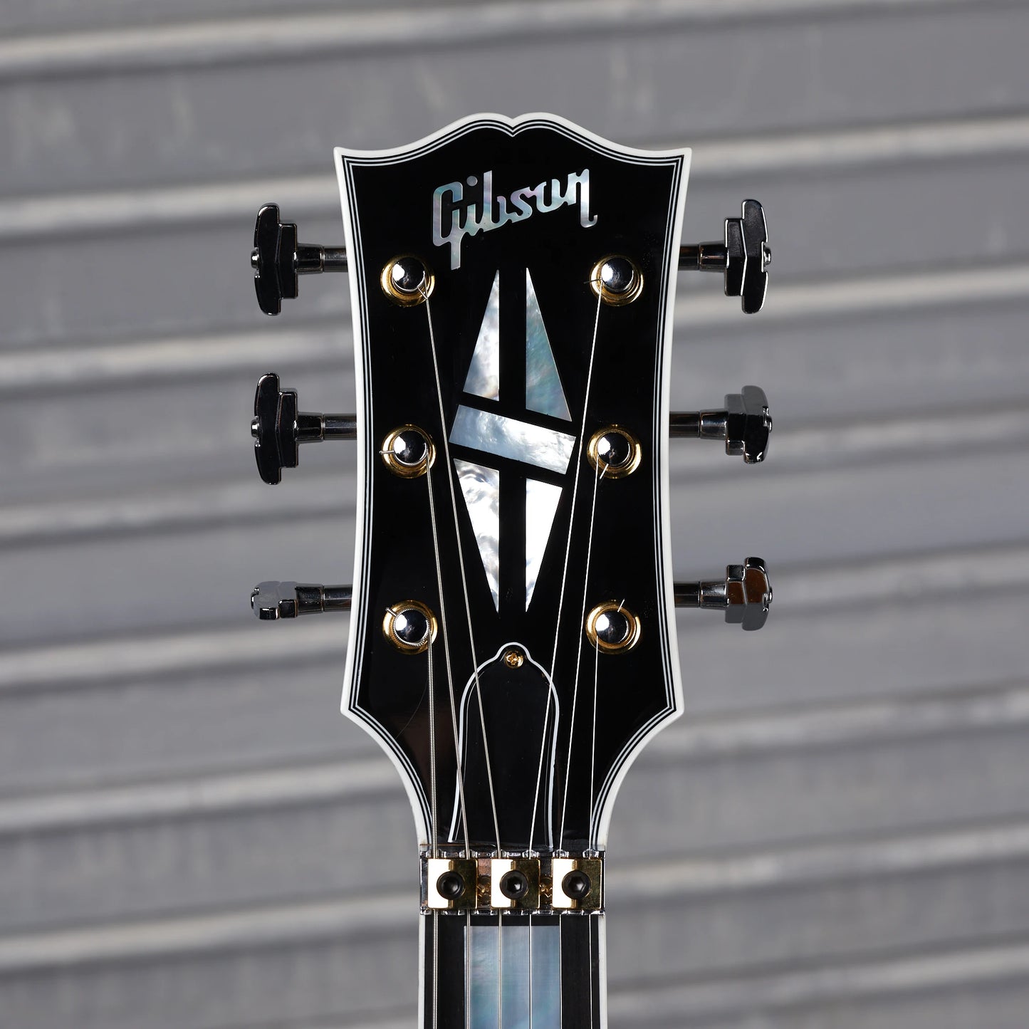 Gibson Mod™ Collection Les Paul Axcess Custom, Melon Fade Metallic | Gibson Mod™ Collection Electric Guitar Gibson Mod™ Collection