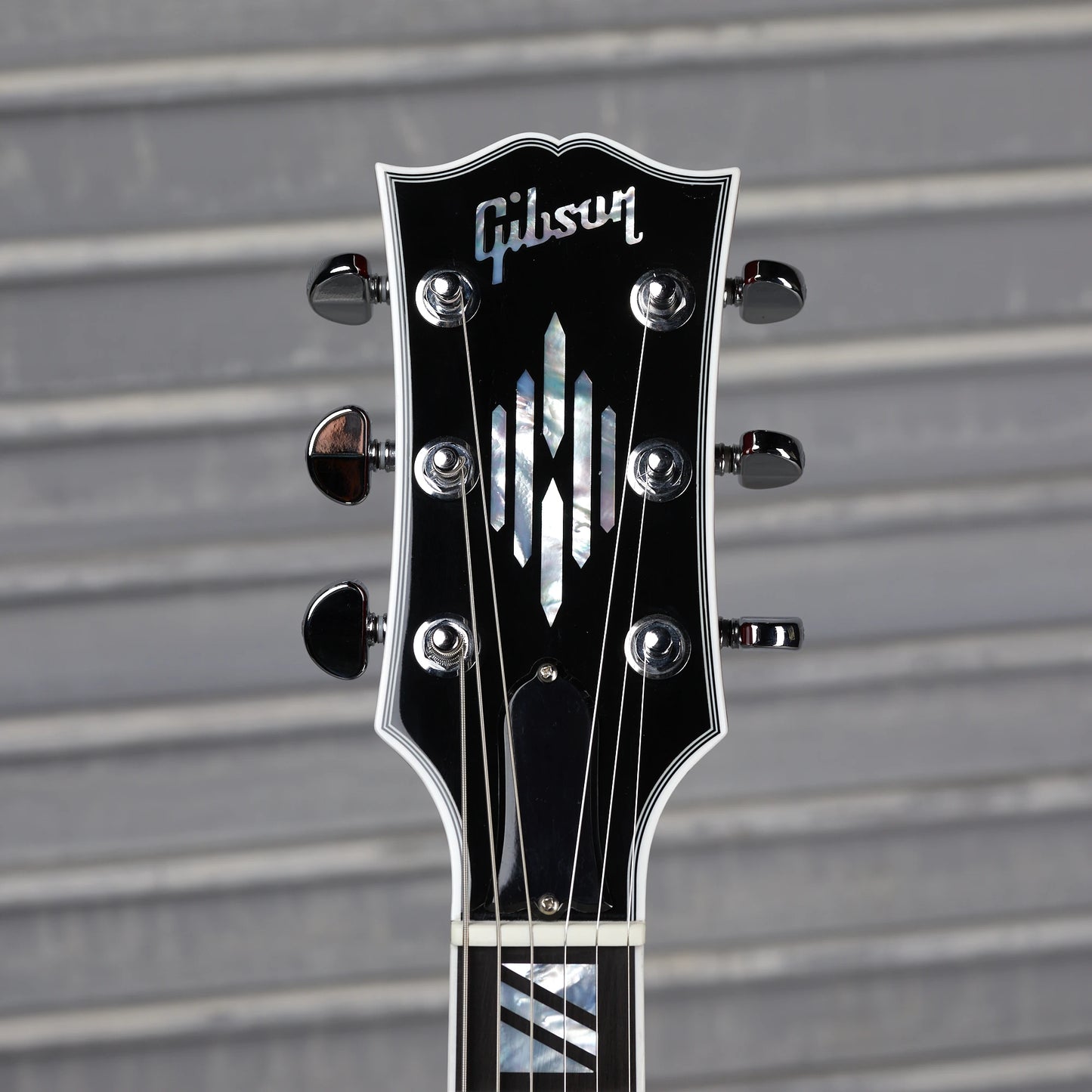 Gibson Mod™ Collection Les Paul Supreme with Bigsby, Wine Red Electric Guitar Gibson Mod™ Collection