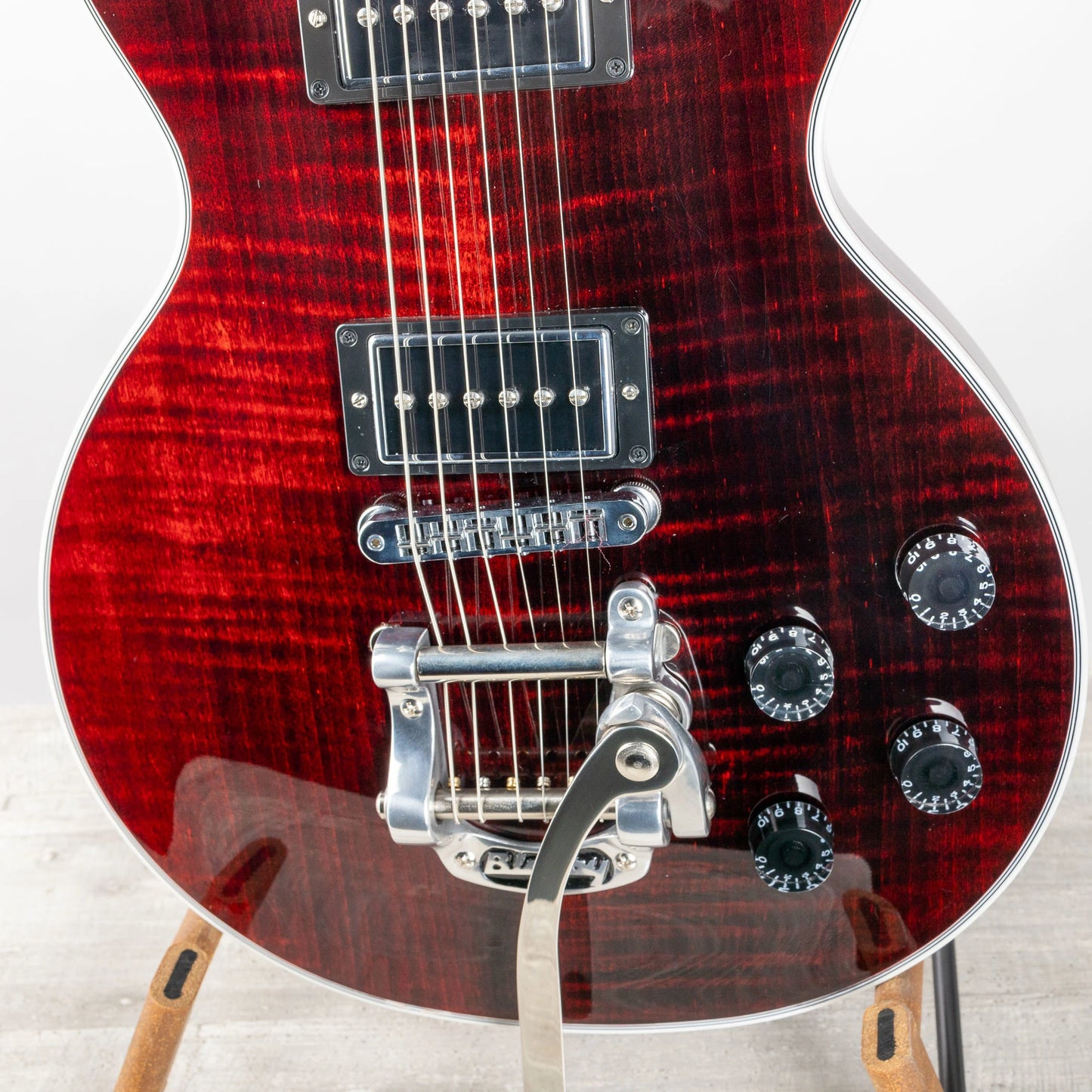 Gibson Mod™ Collection Les Paul Supreme with Bigsby, Wine Red Electric Guitar Gibson Mod™ Collection