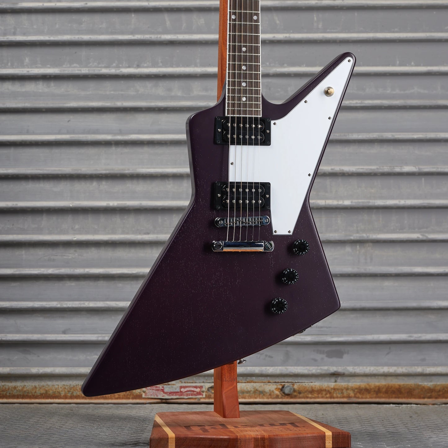 Gibson Mod™ Collection 70s Explorer, Eggplant Satin | Gibson Mod™ Collection Electric Guitar Gibson Mod™ Collection