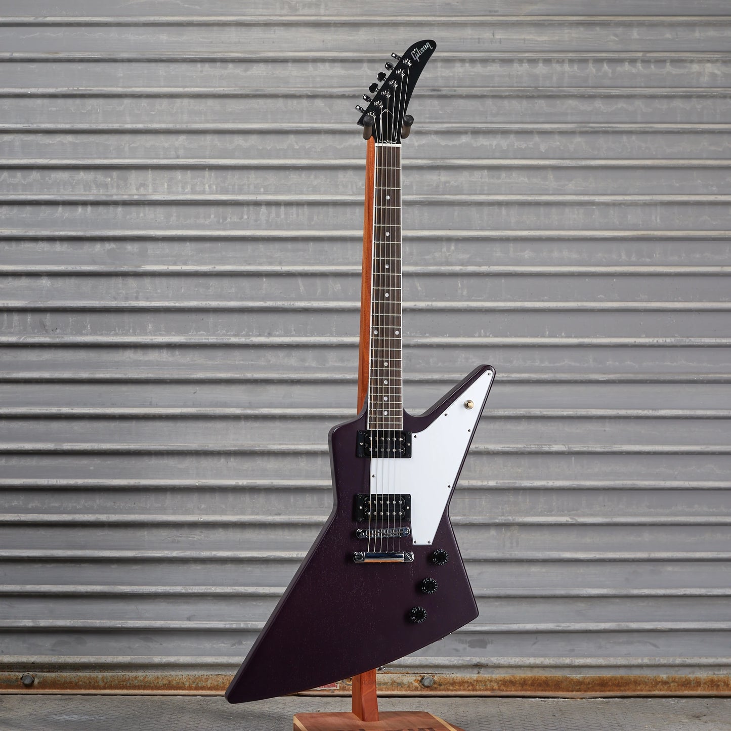 Gibson Mod™ Collection 70s Explorer, Eggplant Satin | Gibson Mod™ Collection Electric Guitar Gibson Mod™ Collection