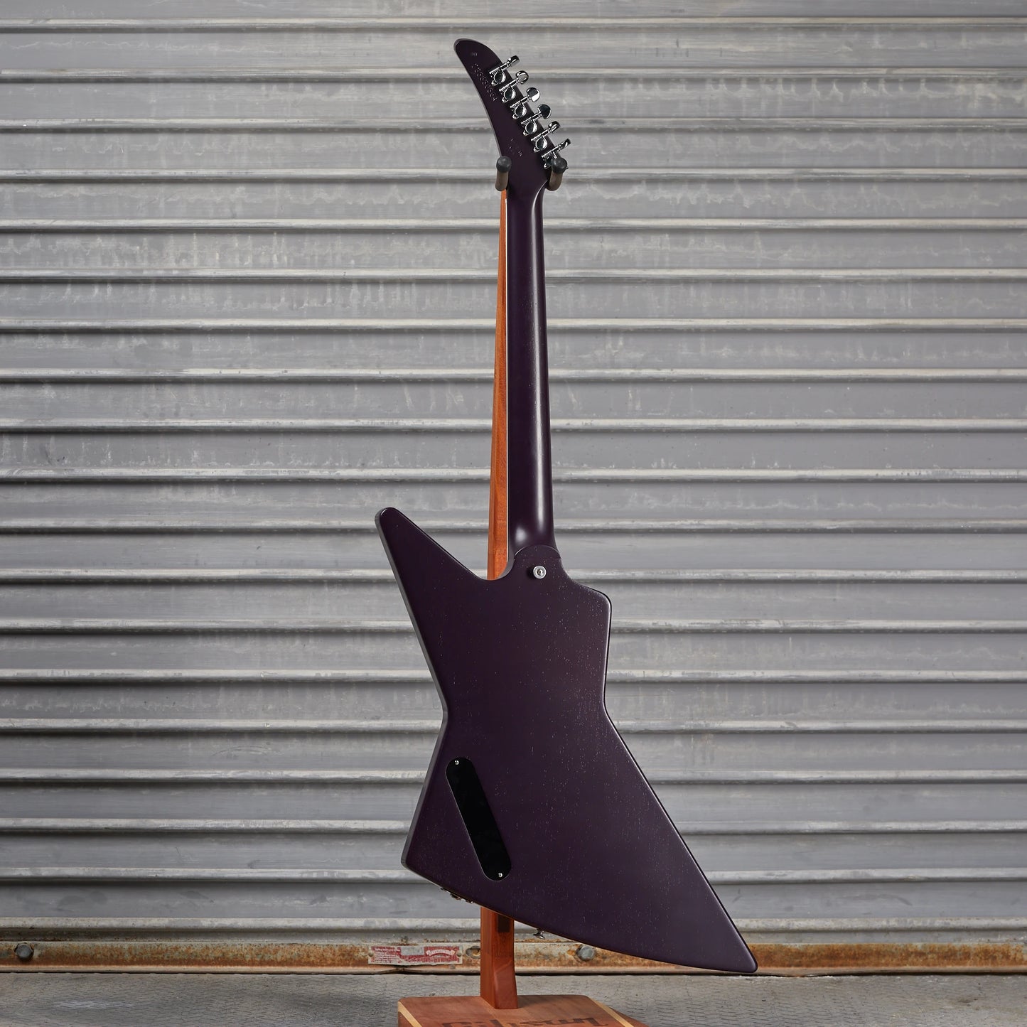 Gibson Mod™ Collection 70s Explorer, Eggplant Satin | Gibson Mod™ Collection Electric Guitar Gibson Mod™ Collection