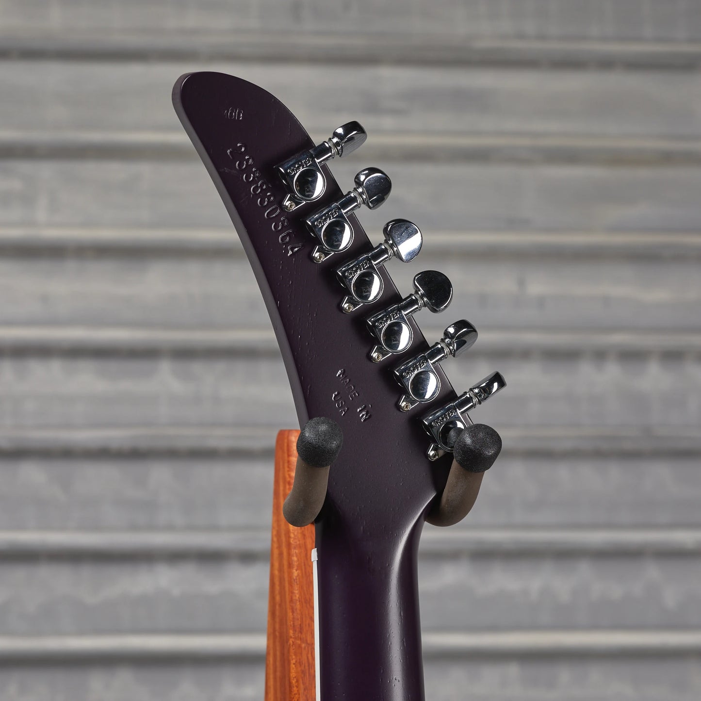 Gibson Mod™ Collection 70s Explorer, Eggplant Satin | Gibson Mod™ Collection Electric Guitar Gibson Mod™ Collection