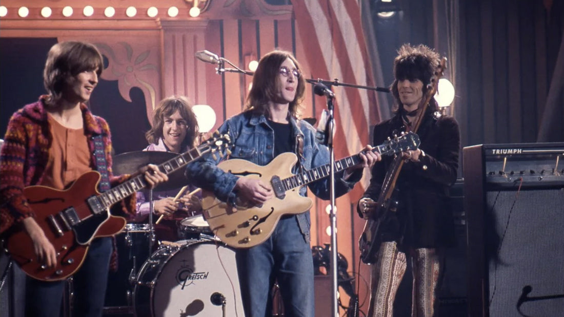 The Dirty Mac by Dick Polak