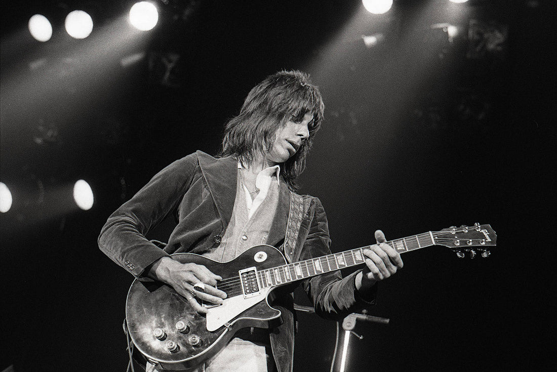 Banner Image For Jeff Becks legendary Oxblood Les Paul fetches more than £1,000,000 at auction