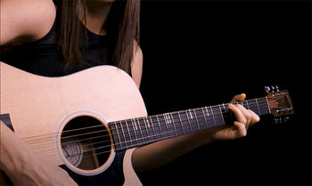 Banner Image For Video: How to smooth your guitar chord transitions with an anchor note