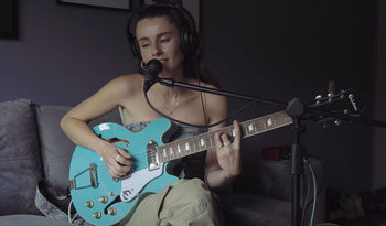 Banner Image For Video: Gibson TV en Español releases Mi Epiphone featuring Sabi Satizábal and her Epiphone Casino Coupe