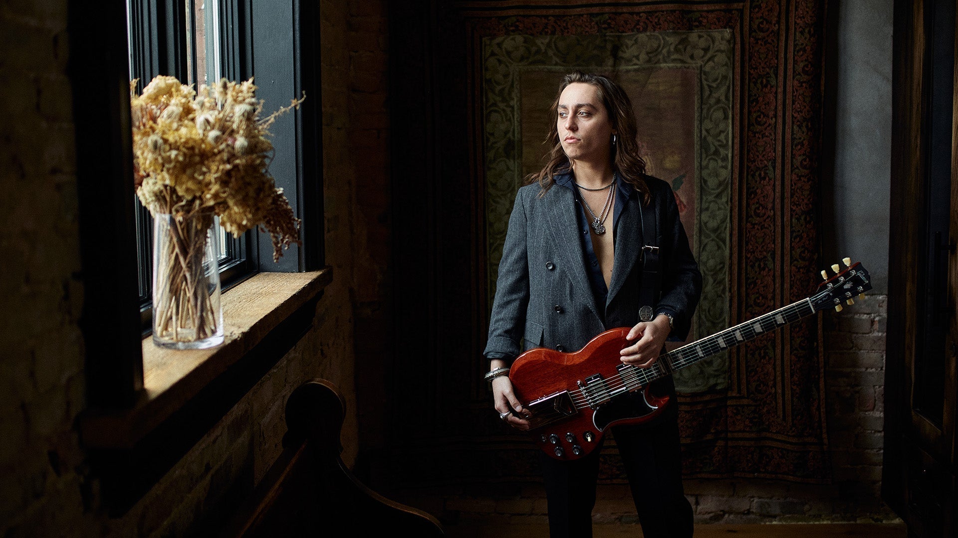 Gibson honors Jake Kiszka’s “Beloved” 1961 Les Paul SG Standard with new signature model