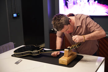 Banner Image For Gibson partners with Noel Gallagher for signed ’78 Les Paul Custom