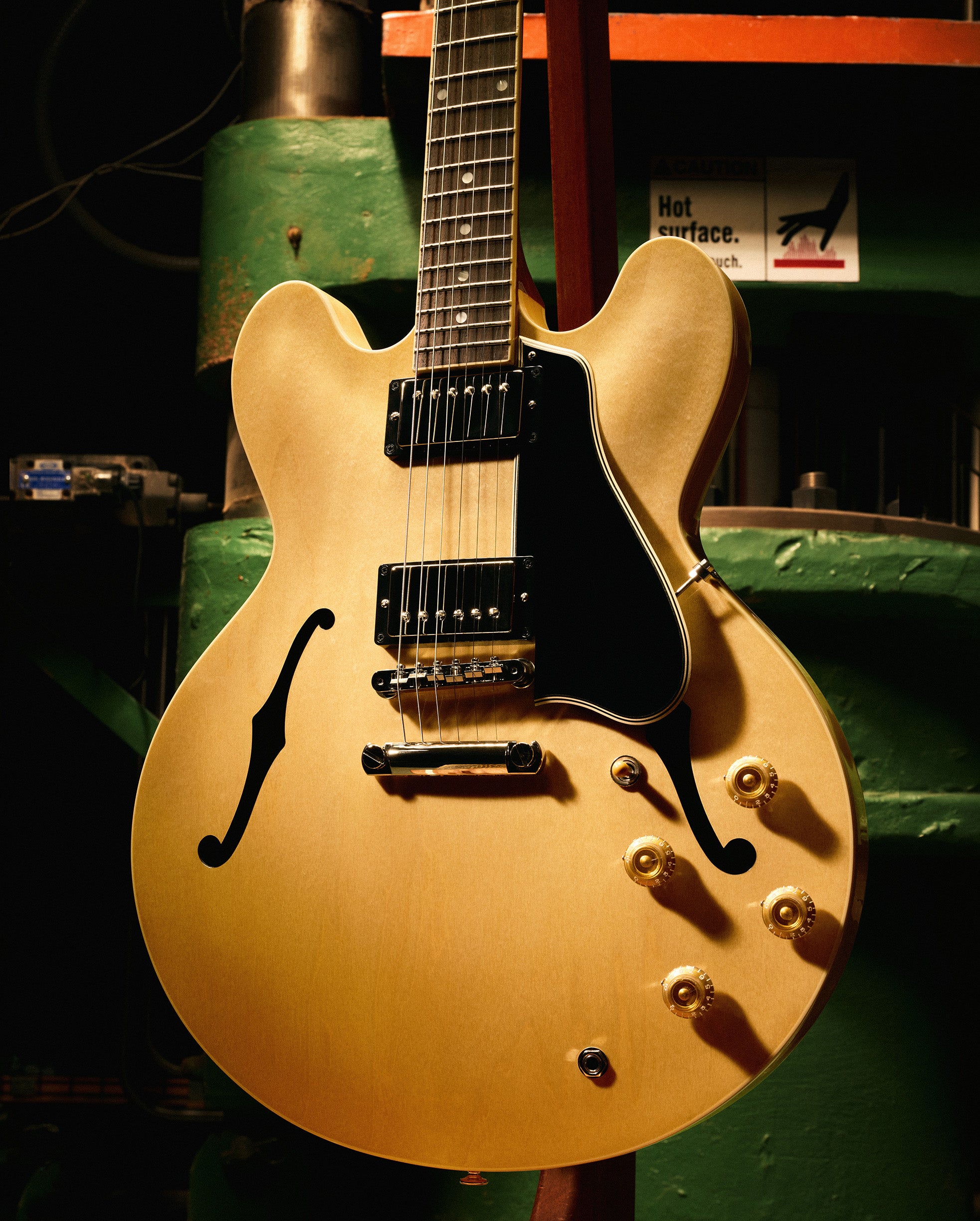Gibson Custom Shop ES-335 50sモデル？ Gibson introduces new ES-335 50s and 60s models