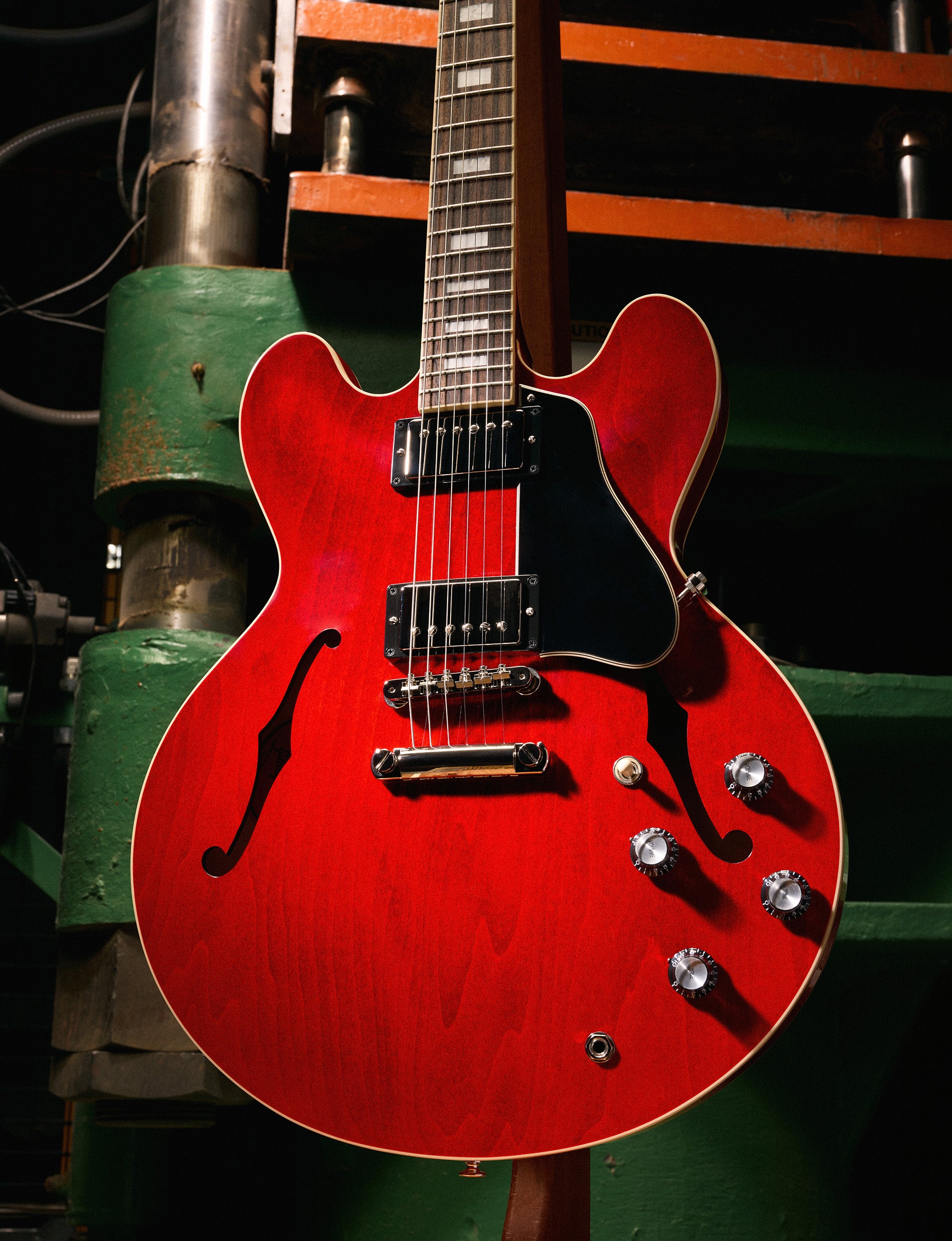 Gibson introduces new ES-335 50s and 60s models