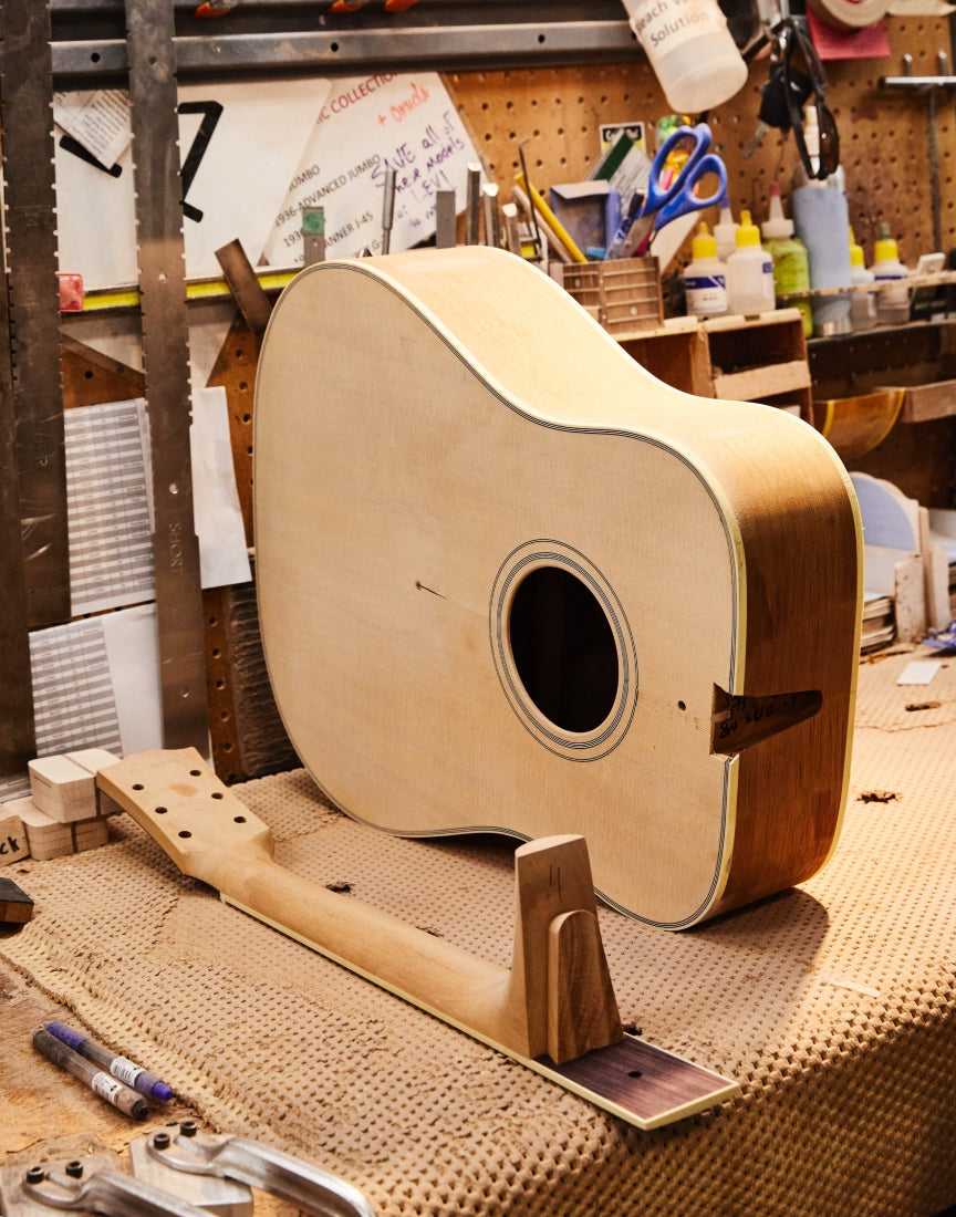 Dovetail neck joint