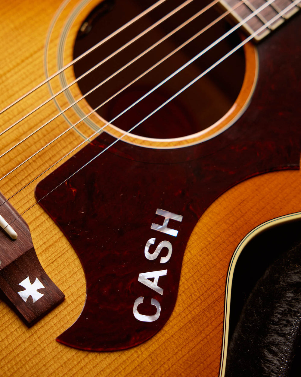 Artist-designed pickguard