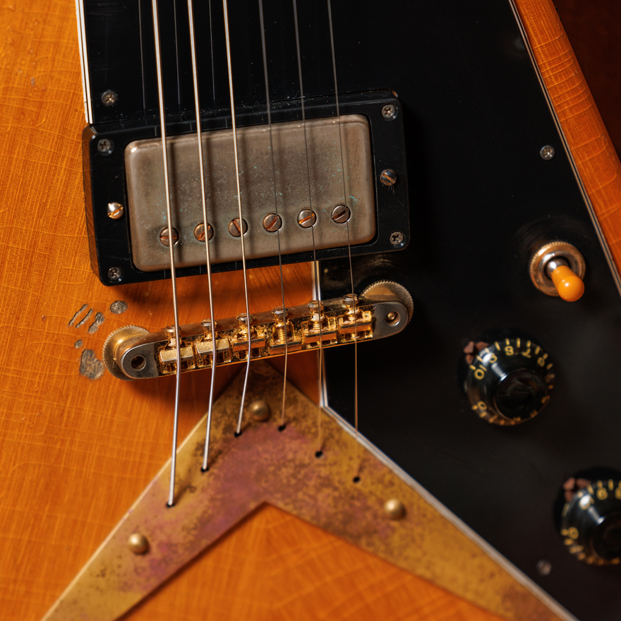 Gibson Custom Joe Bonamassa "Amos" 1958 Flying V Collector's Edition, Antique Natural Electric Guitar Gibson Custom
