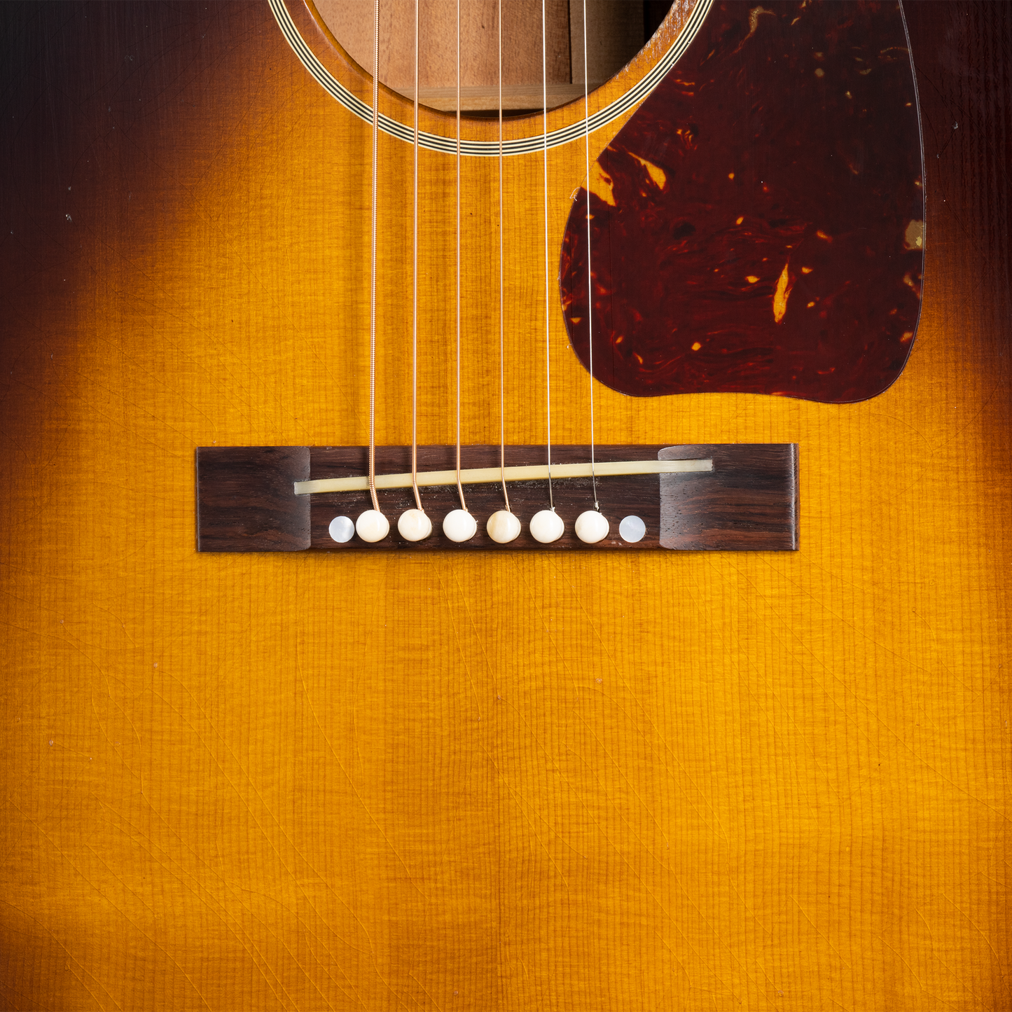 Gibson Custom 1942 Banner J-45 Reissue, Vintage Sunburst Light Aged Acoustic Guitar Gibson Custom