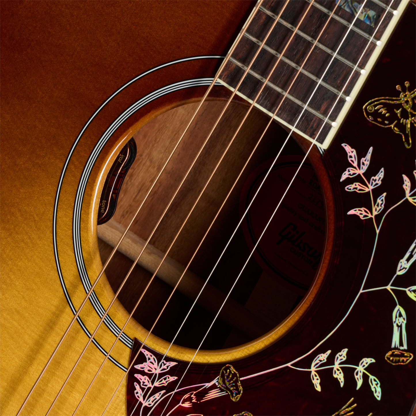 Gibson Custom Hummingbird Elegant Koa, Honey Burst Acoustic Guitar Gibson Custom