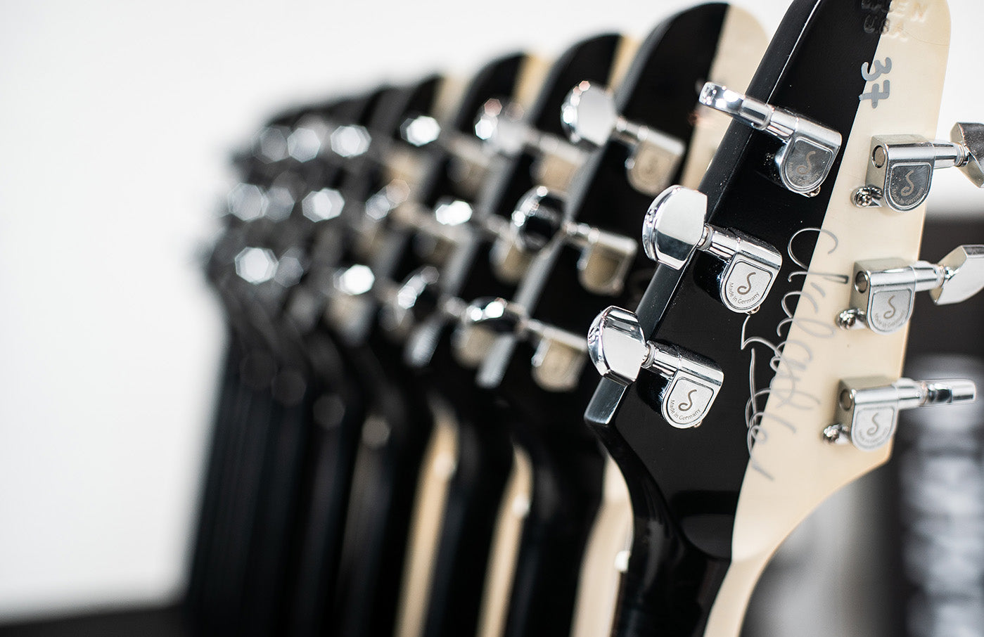 Gibson Custom releases signed Michael Schenker 1971 Flying V Collector