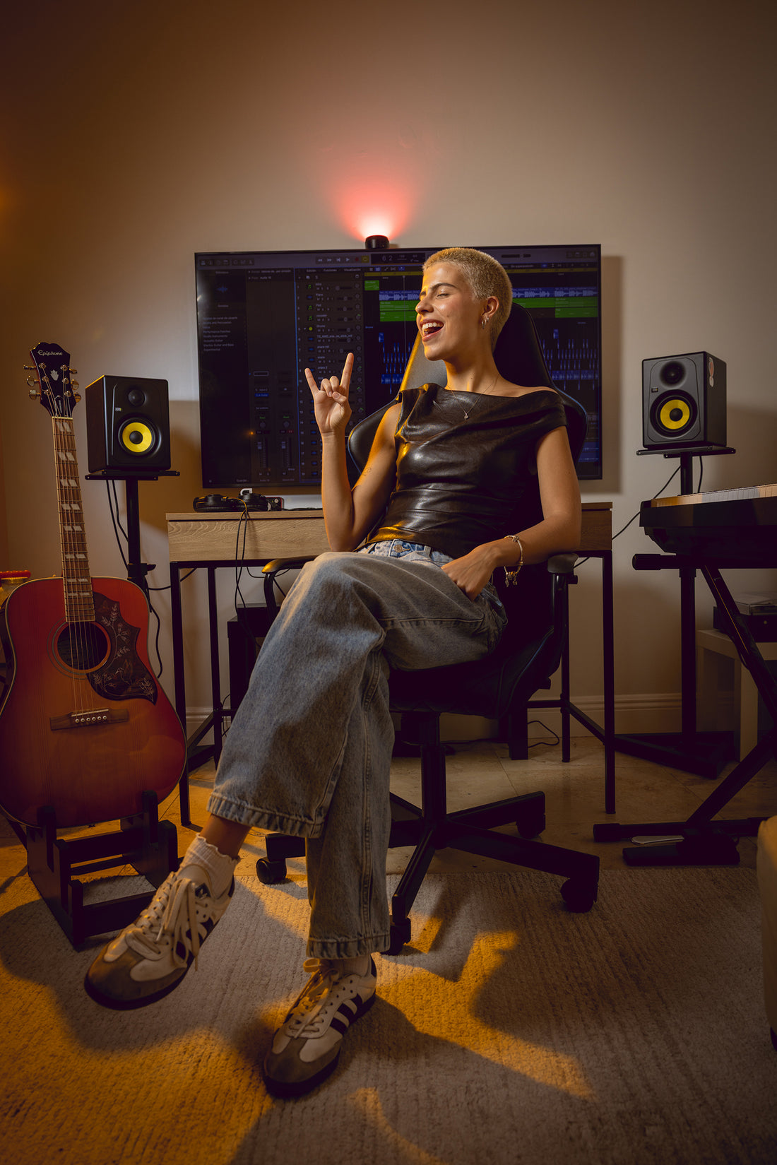 Annasofia’s setup in her home studio