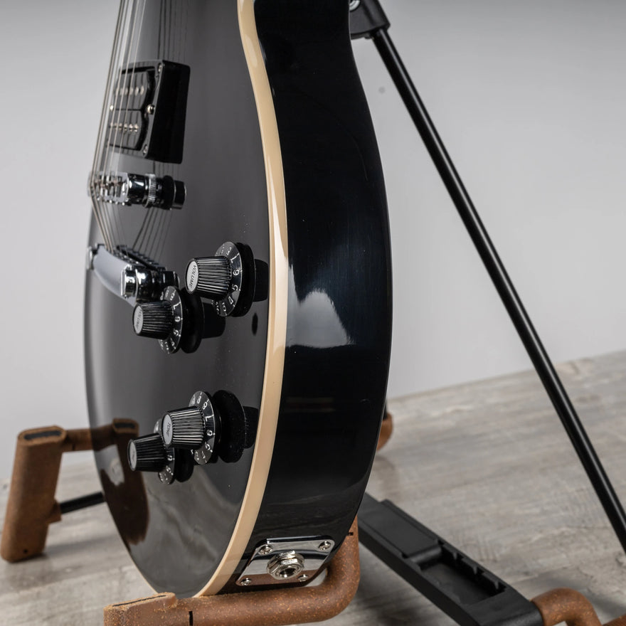 Gibson Mod™ Collection Les Paul Classic, Ebony | Gibson Mod™ Collection Electric Guitar Gibson Mod™ Collection