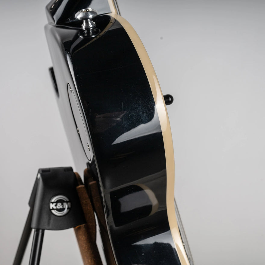 Gibson Mod™ Collection Les Paul Classic, Ebony | Gibson Mod™ Collection Electric Guitar Gibson Mod™ Collection