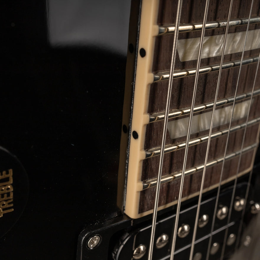 Gibson Mod™ Collection Les Paul Classic, Ebony | Gibson Mod™ Collection Electric Guitar Gibson Mod™ Collection