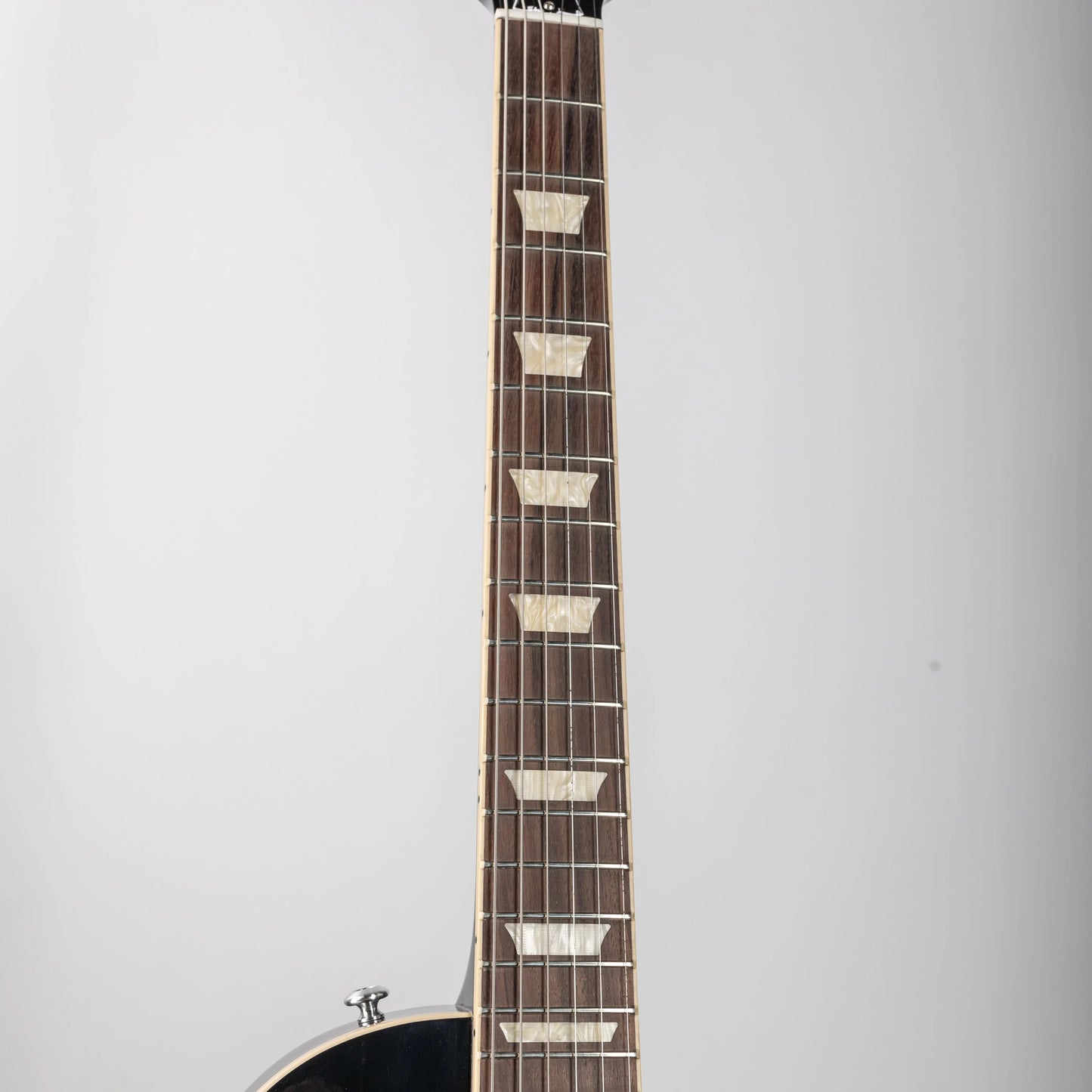 Gibson Mod™ Collection Les Paul Classic, Ebony | Gibson Mod™ Collection Electric Guitar Gibson Mod™ Collection