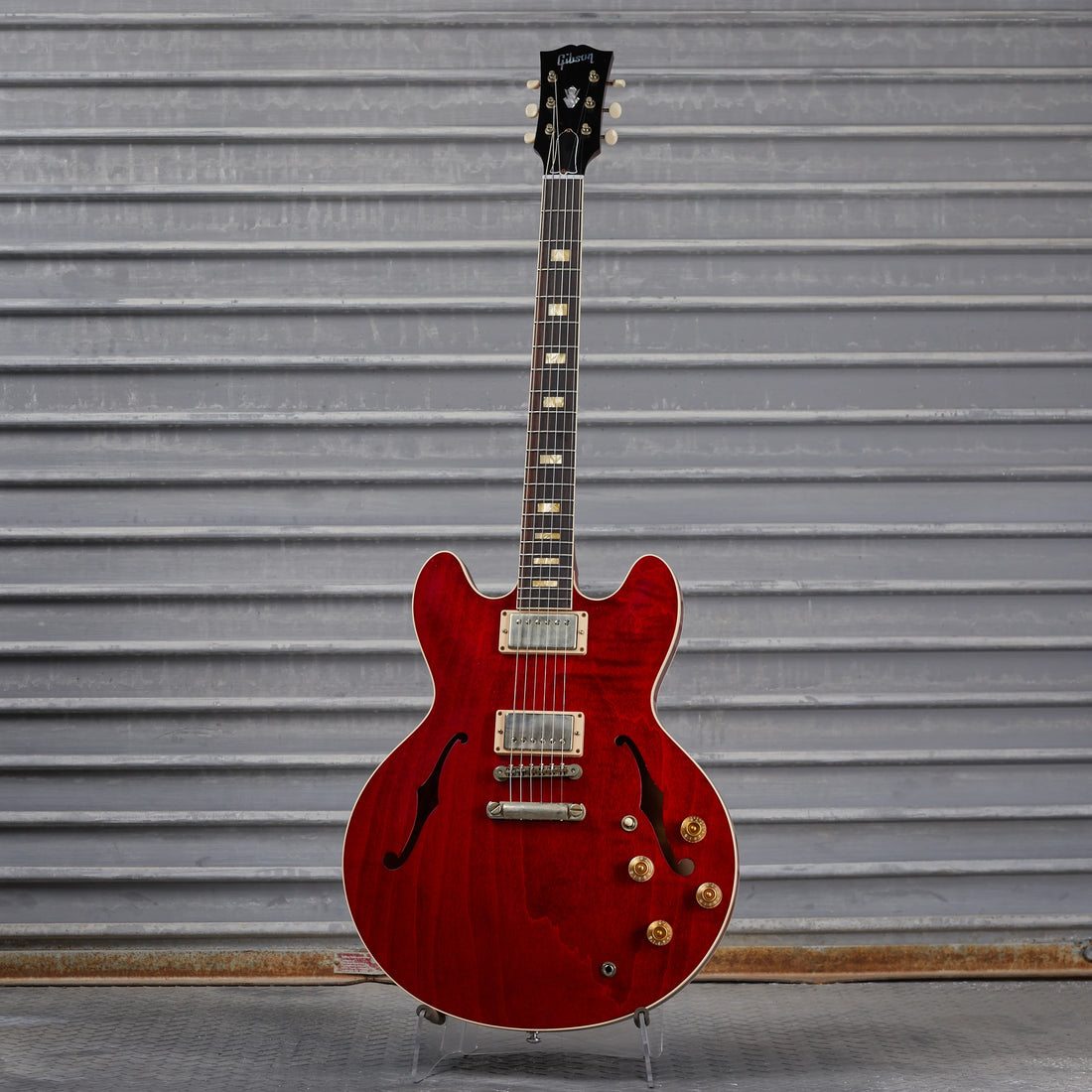 Gibson Mod™ Collection ES-335 Reissue, Sixties Cherry - Satin | Gibson Mod™ Collection Electric Guitar Gibson Mod™ Collection