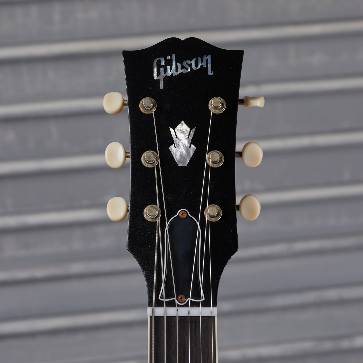 Gibson Mod™ Collection ES-335 Reissue, Sixties Cherry - Satin | Gibson Mod™ Collection Electric Guitar Gibson Mod™ Collection