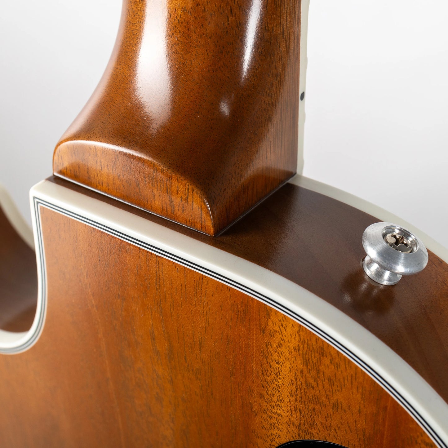 Gibson Mod™ Collection Les Paul Custom, Superb Purple | Gibson Mod™ Collection Electric Guitar Gibson Mod™ Collection