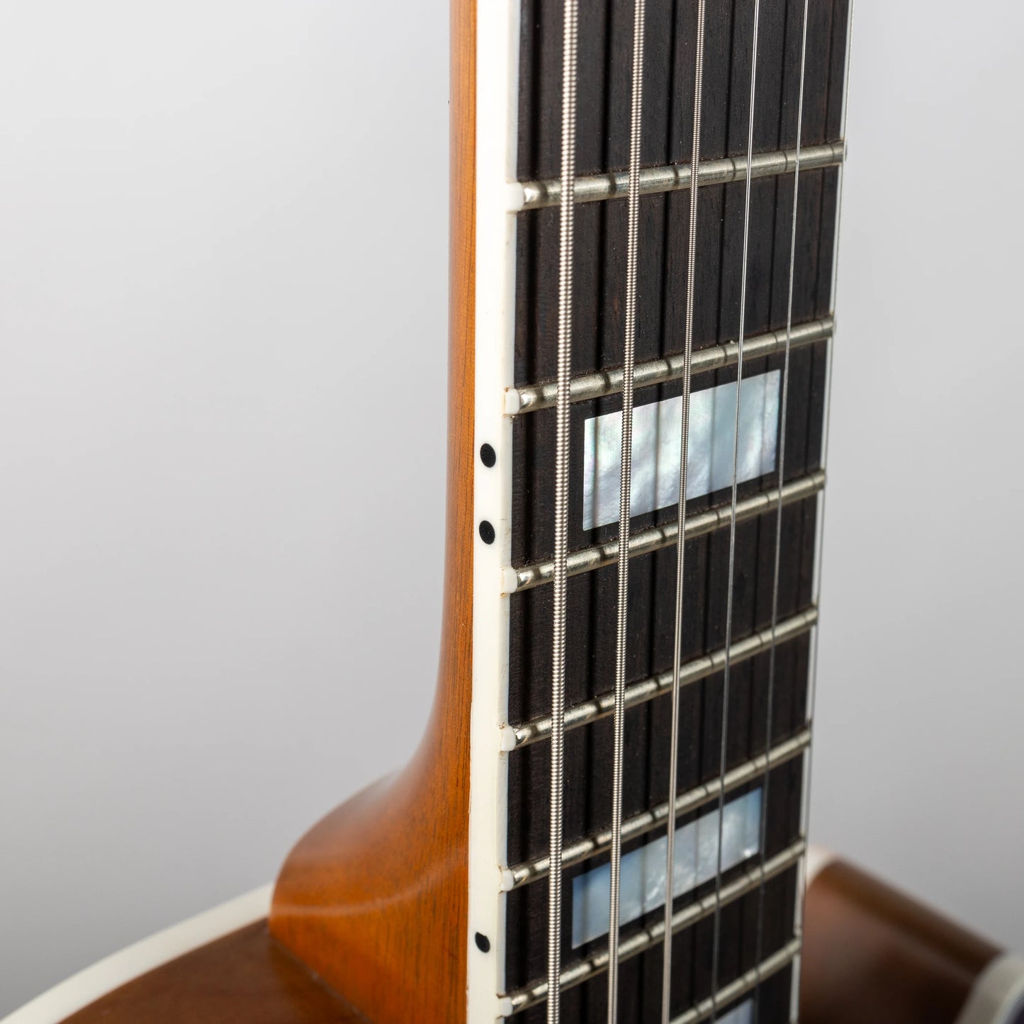 Gibson Mod™ Collection Les Paul Custom, Superb Purple | Gibson Mod™ Collection Electric Guitar Gibson Mod™ Collection