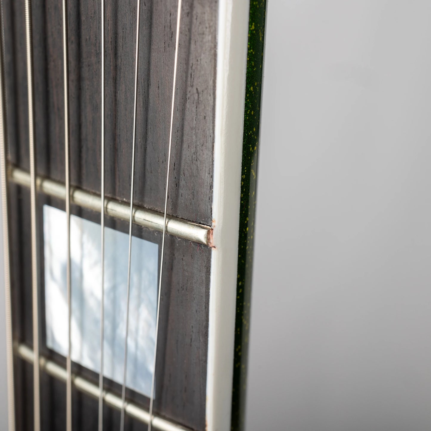 Gibson Mod™ Collection Flying V Custom, Electrum Metallic Sparkle | Gibson Mod™ Collection Electric Guitar Gibson Mod™ Collection