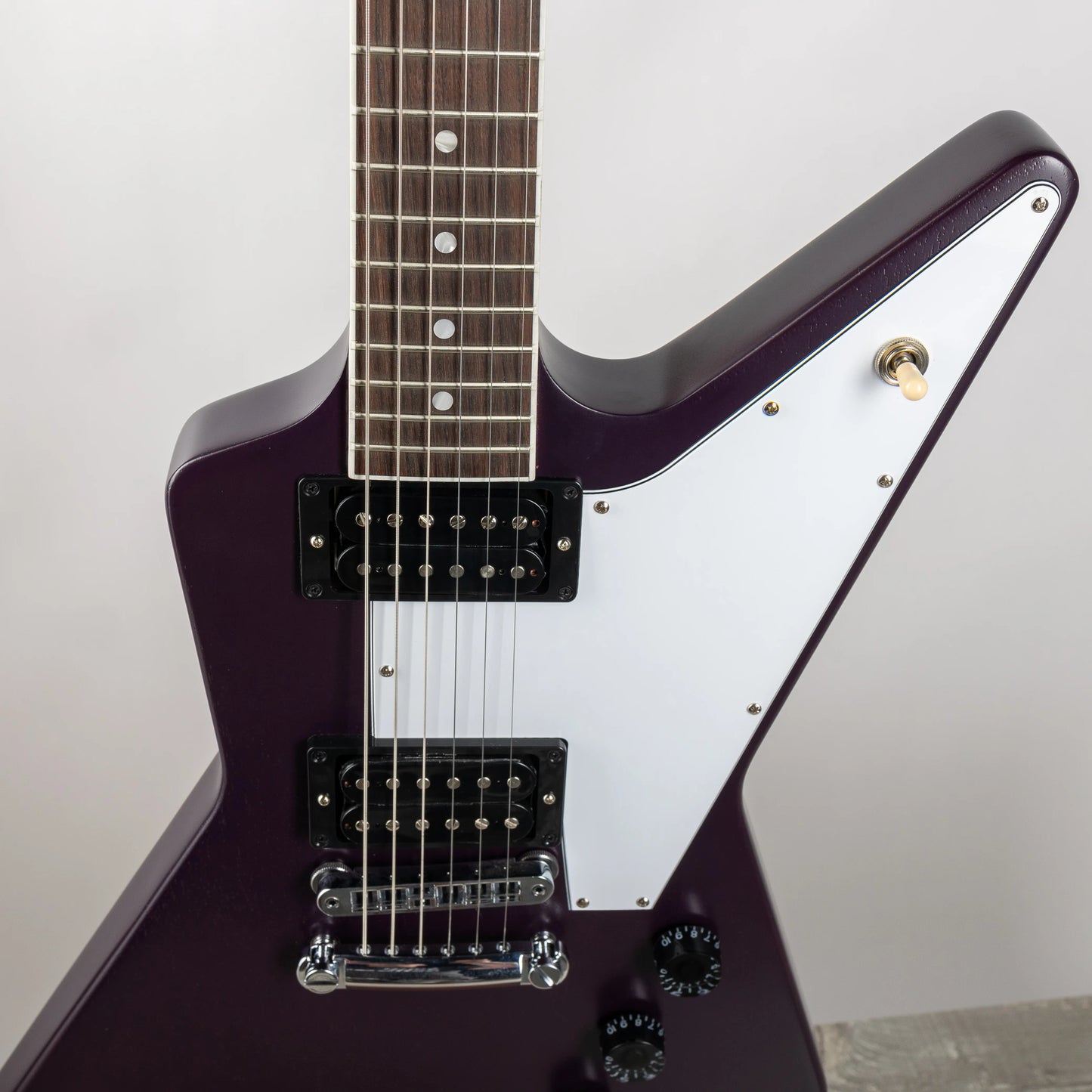 Gibson Mod™ Collection 70s Explorer, Eggplant Satin | Gibson Mod™ Collection Electric Guitar Gibson Mod™ Collection
