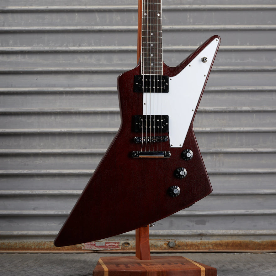 Gibson Mod™ Collection 70s Explorer, Satin Cherry Wine | Gibson Mod™ Collection Electric Guitar Gibson Mod™ Collection