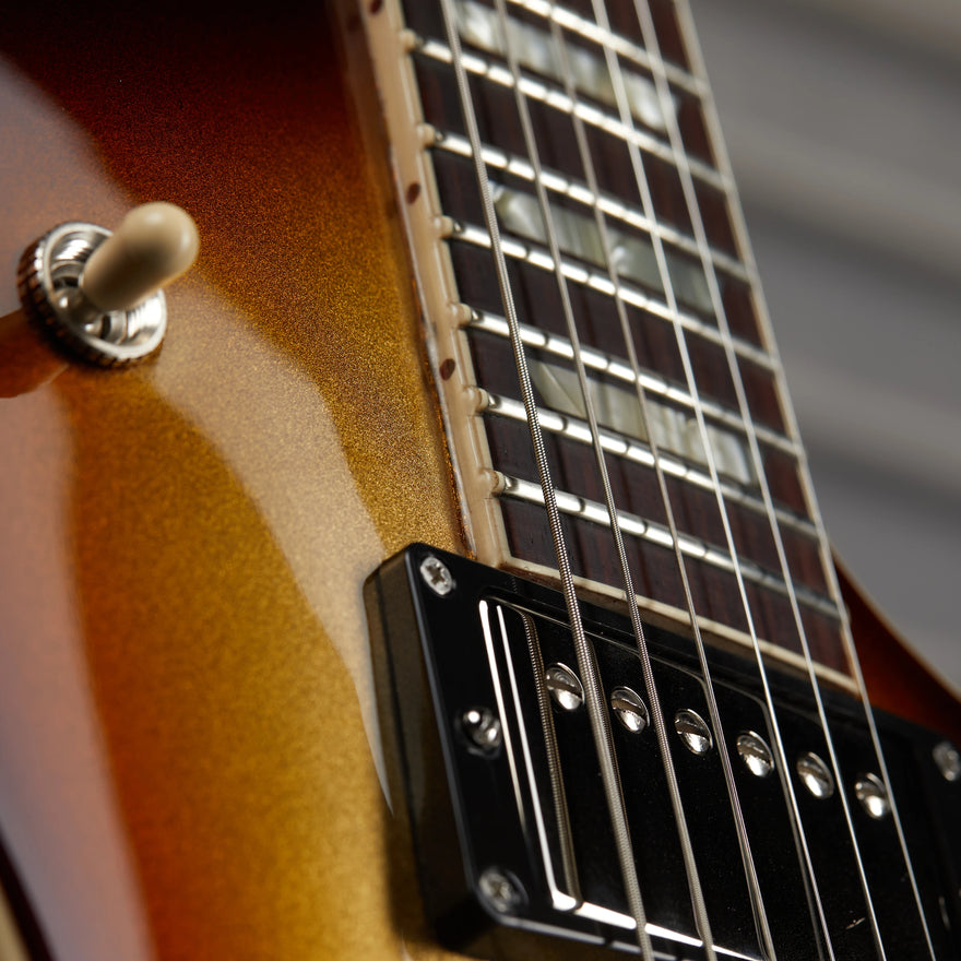 Gibson Mod™ Collection Gibson Custom 1959 Les Paul Standard Reissue, Bullion Burst | Gibson Mod™ Collection Electric Guitar Gibson Mod™ Collection