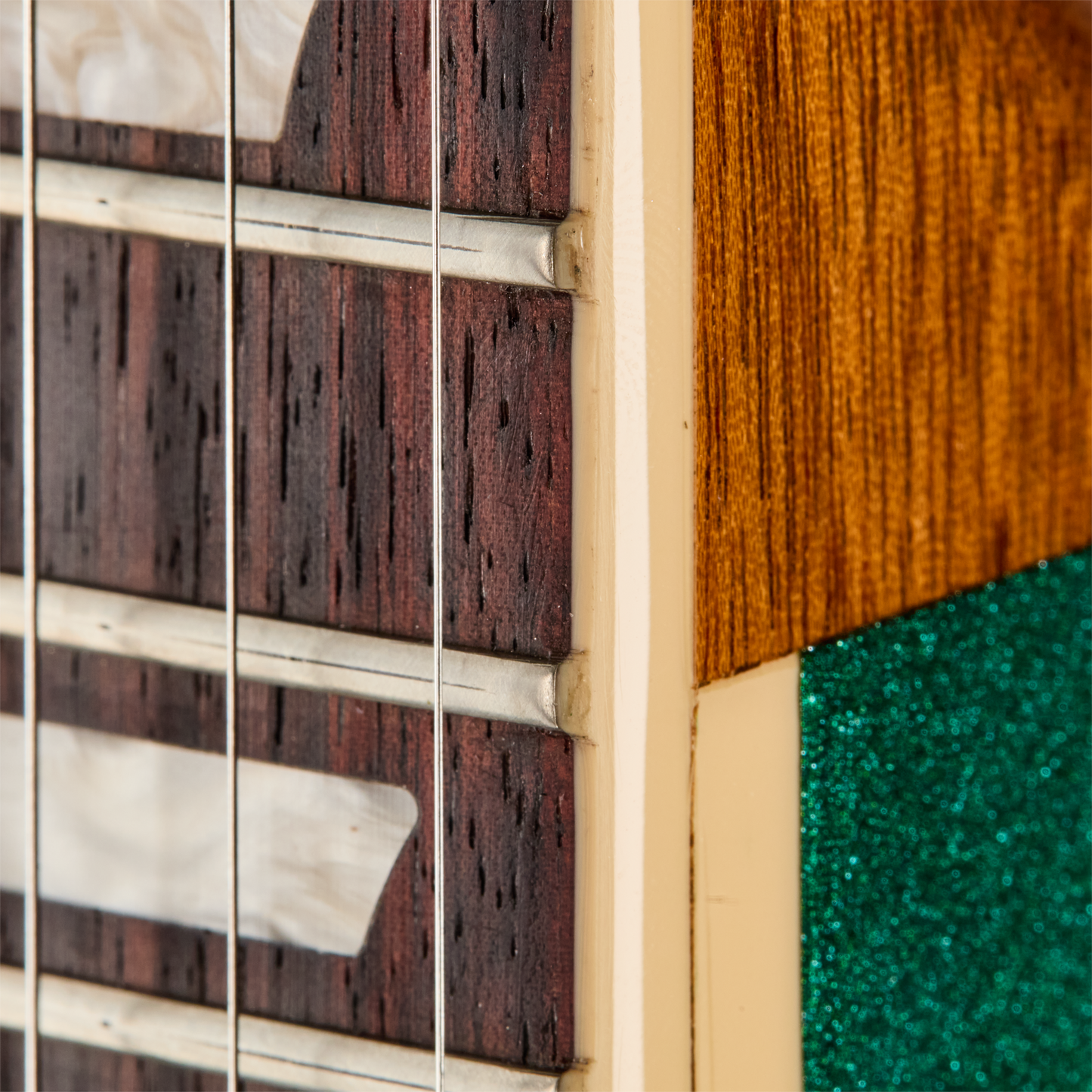 Gibson Mod™ Collection Les Paul Standard 50s, Gilded Pinstripes Electric Guitar Gibson Mod™ Collection