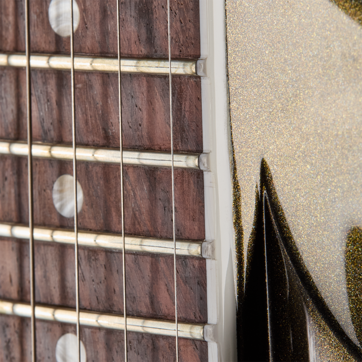 Gibson Mod™ Collection Flying V 70s, Brasstacular Electric Guitar Gibson Mod™ Collection
